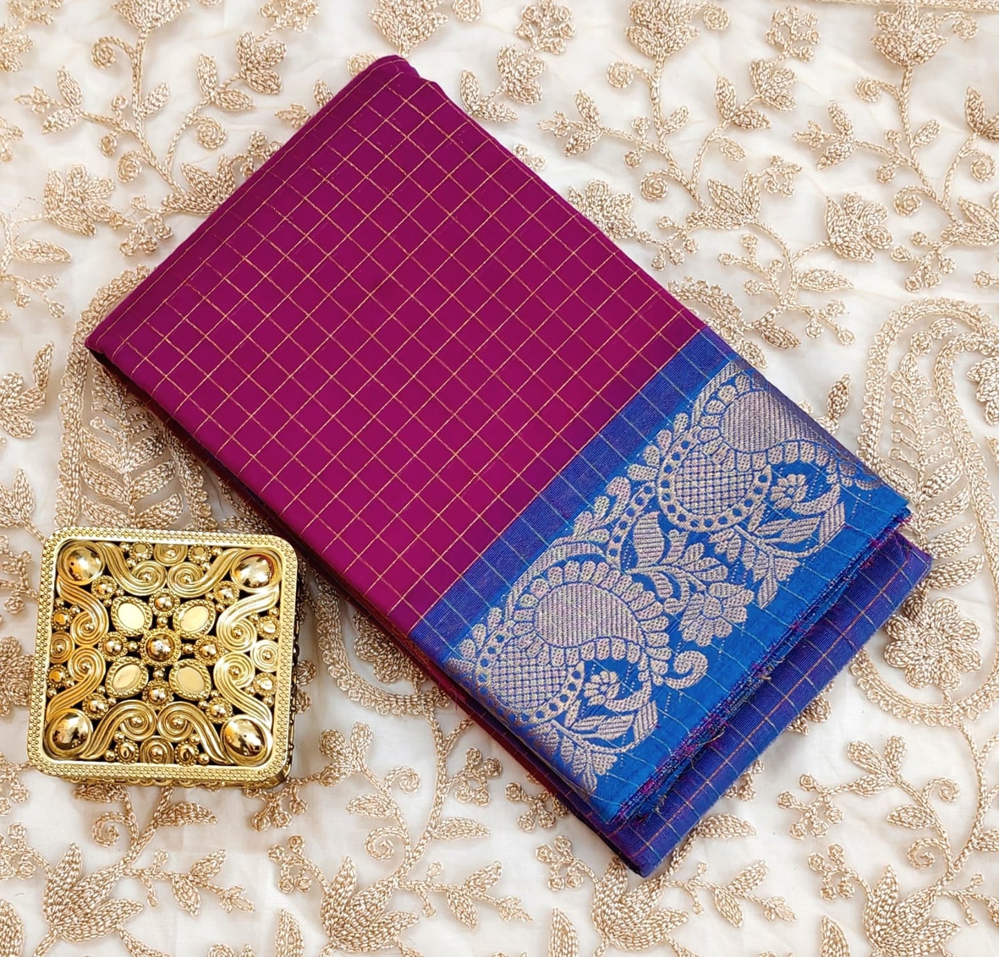 Sungudi Zari – Off and Off Series | Majenda & ink blue Checked Cotton Saree