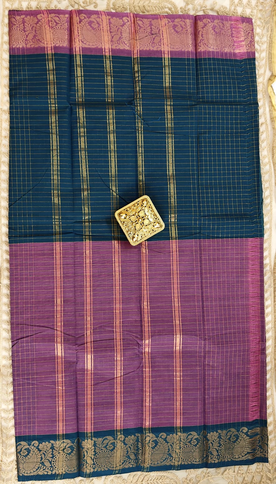 Sungudi Zari – Off and Off Series | Coral lavender & Teal blue Checked Cotton Saree"