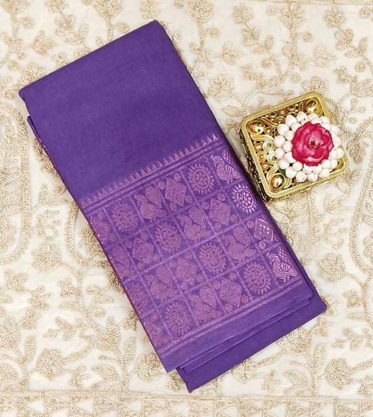 Plain pattern with pink zari border