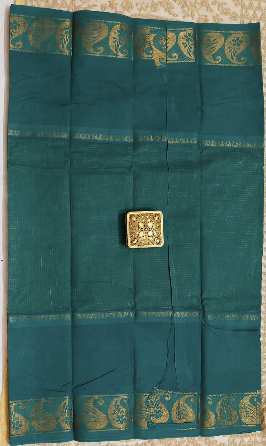 Sungudi Zari Off & Off Saree
